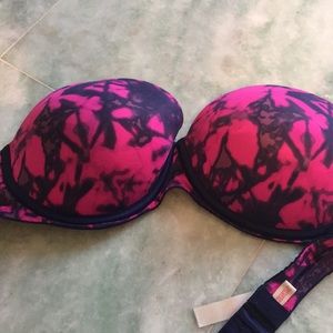 Strapless pink bra size 34C